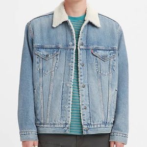 NWT Levi's Vintage Fit Trucker Jacket Men's Sherpa Denim Jean Jacket Medium